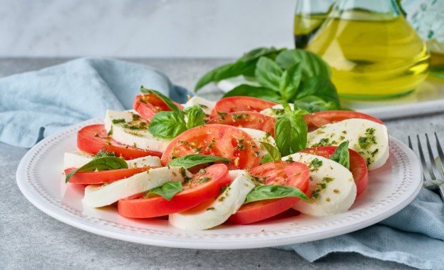 Best Salads to Serve With Pizza
