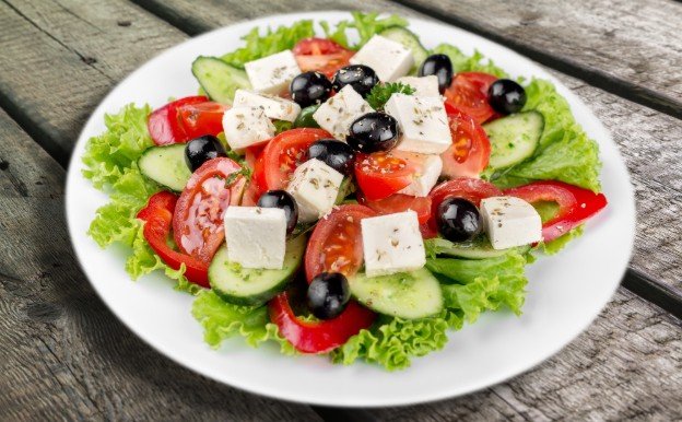 Fresh Salads for Pizza Party Meals That Keep Things Fresh