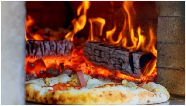 How to Fix a Soggy Pizza Crust in a Home Oven