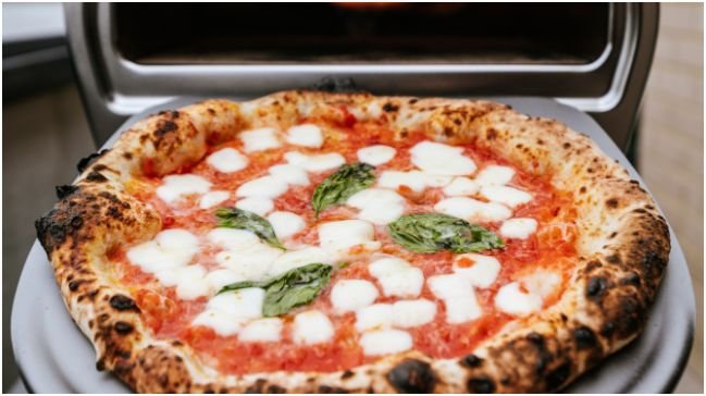 How to Cook Homemade Neapolitan Pizza Without Pizza Oven
