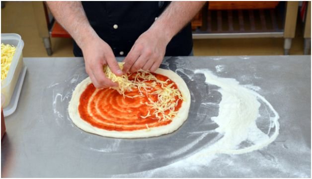 Sauce and Topping Mistakes That Cause Soggy Pizza Crust