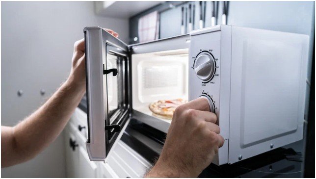Oven Pizza Baking Mistakes to Avoid at Home